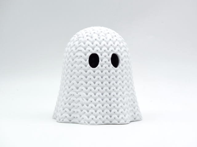 Knitted Halloween Ghost — привид