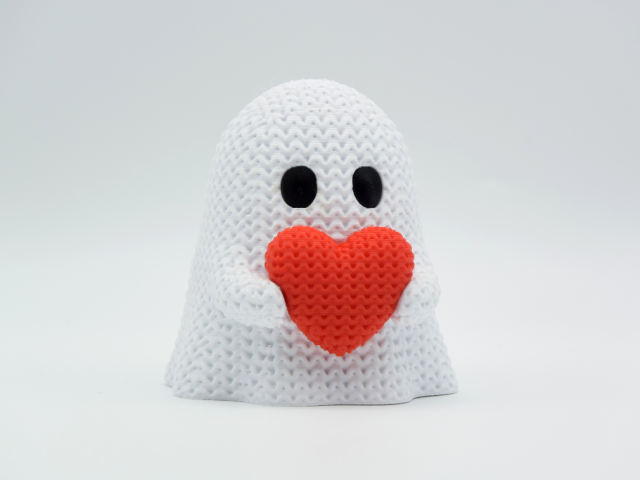 Knitted Halloween Heart Ghost — привид із сердечком