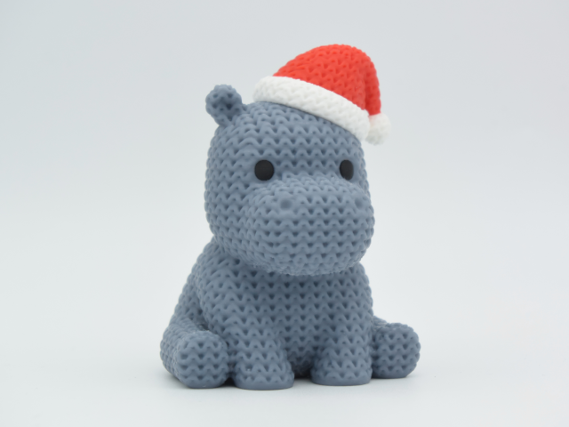 Knitted Hippo with Santa Hat — бегемот у шапці Санти