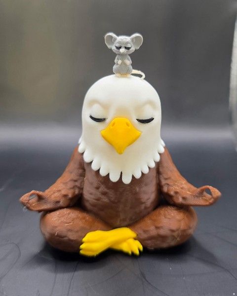 Zen Desk Buddies — орел
