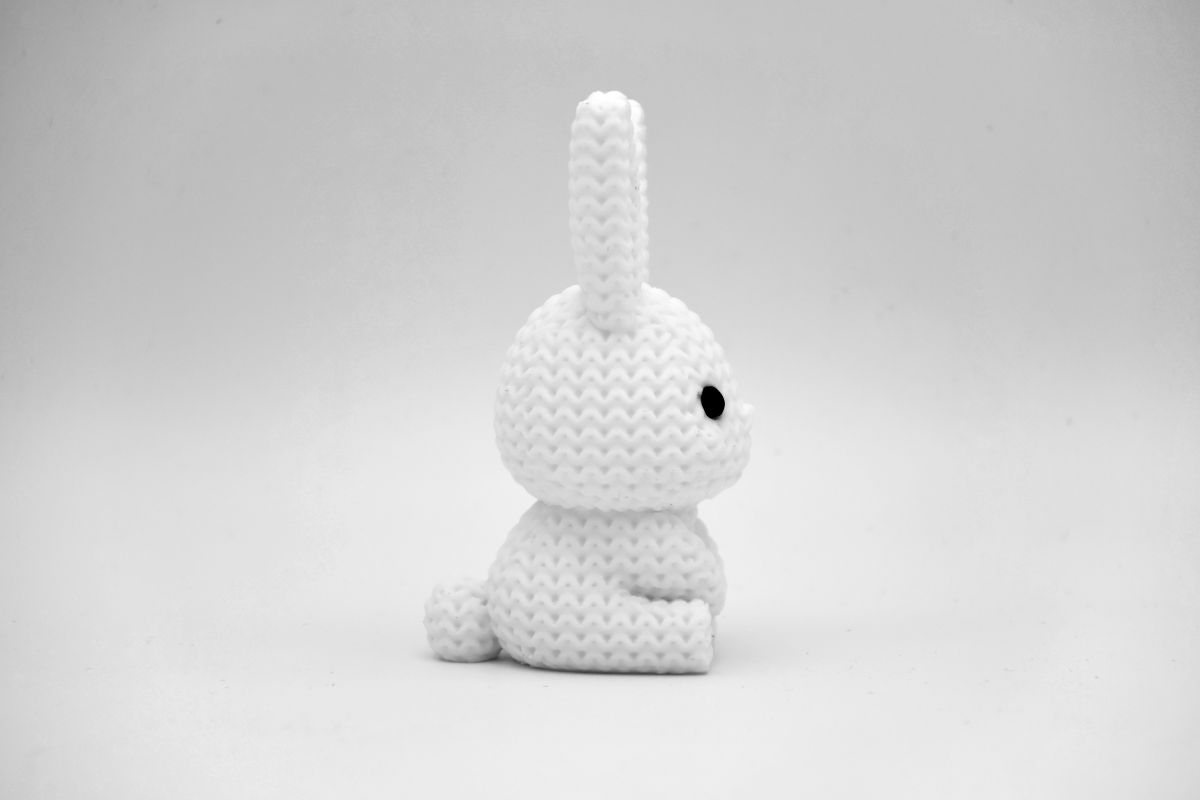 Knitted Easter Bunny Rabbit — великодній кролик