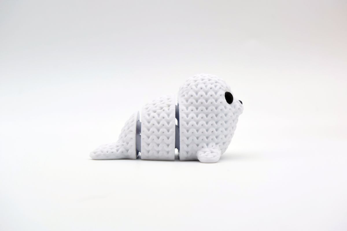 Knitted Flexi Seal — рухливий тюлень