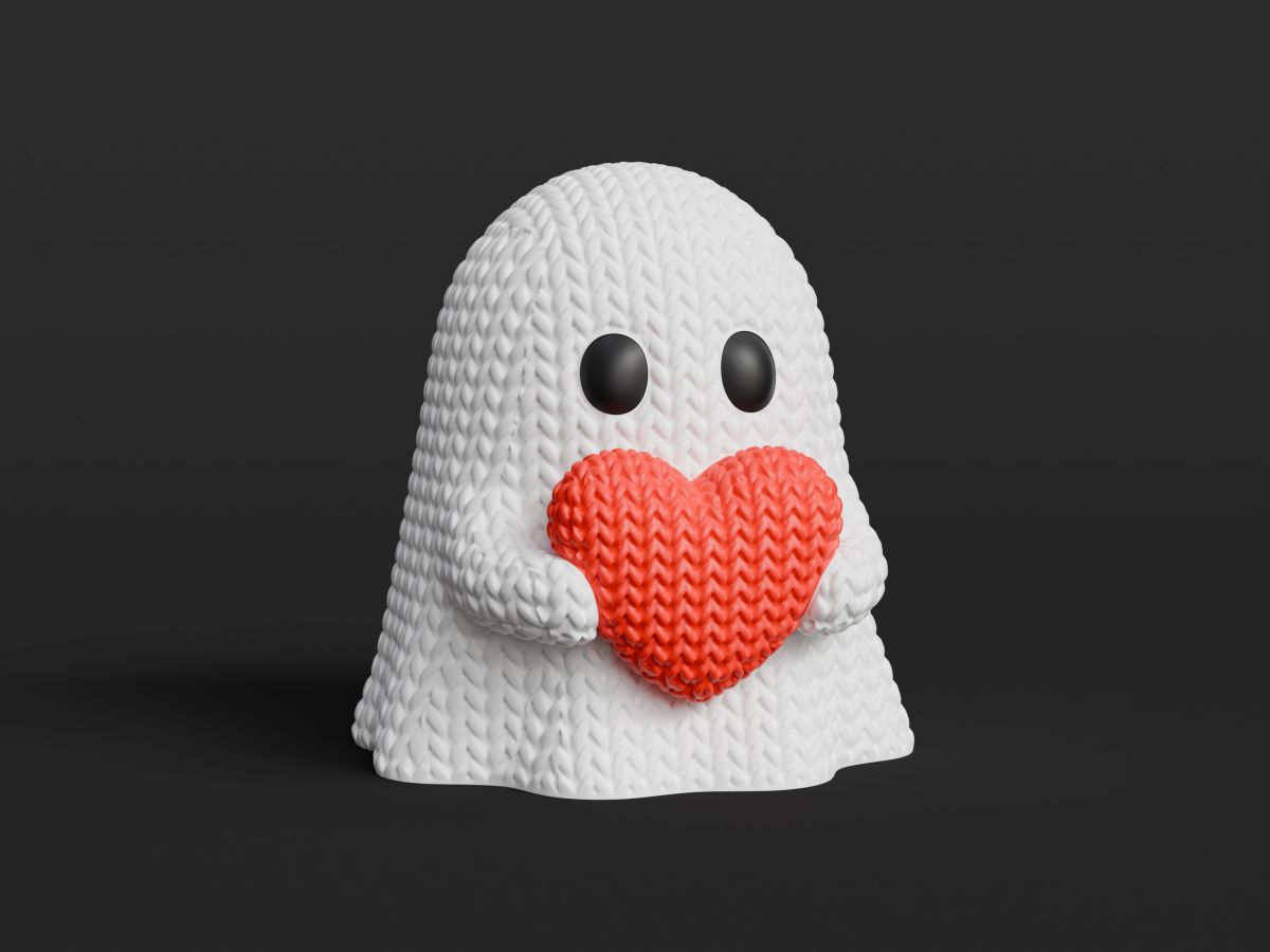 Knitted Halloween Heart Ghost — привид із сердечком
