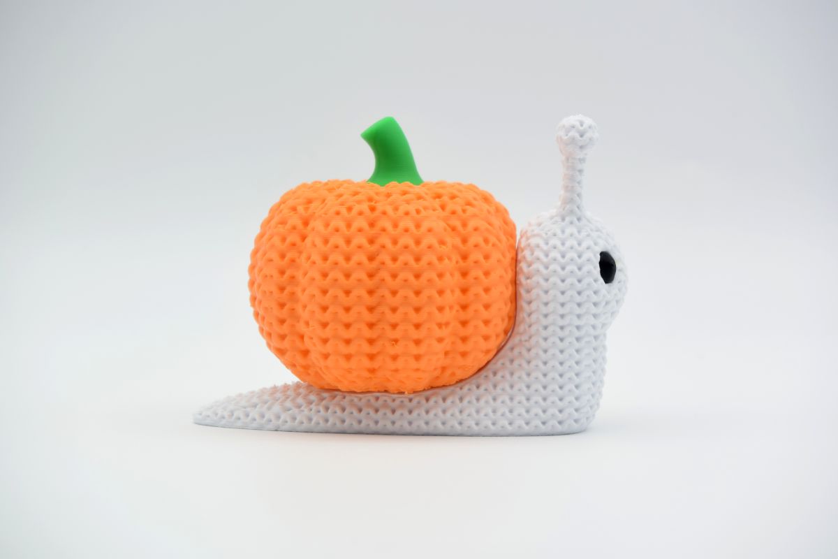Knitted Halloween Pumpkin Snail — равлик-гарбуз