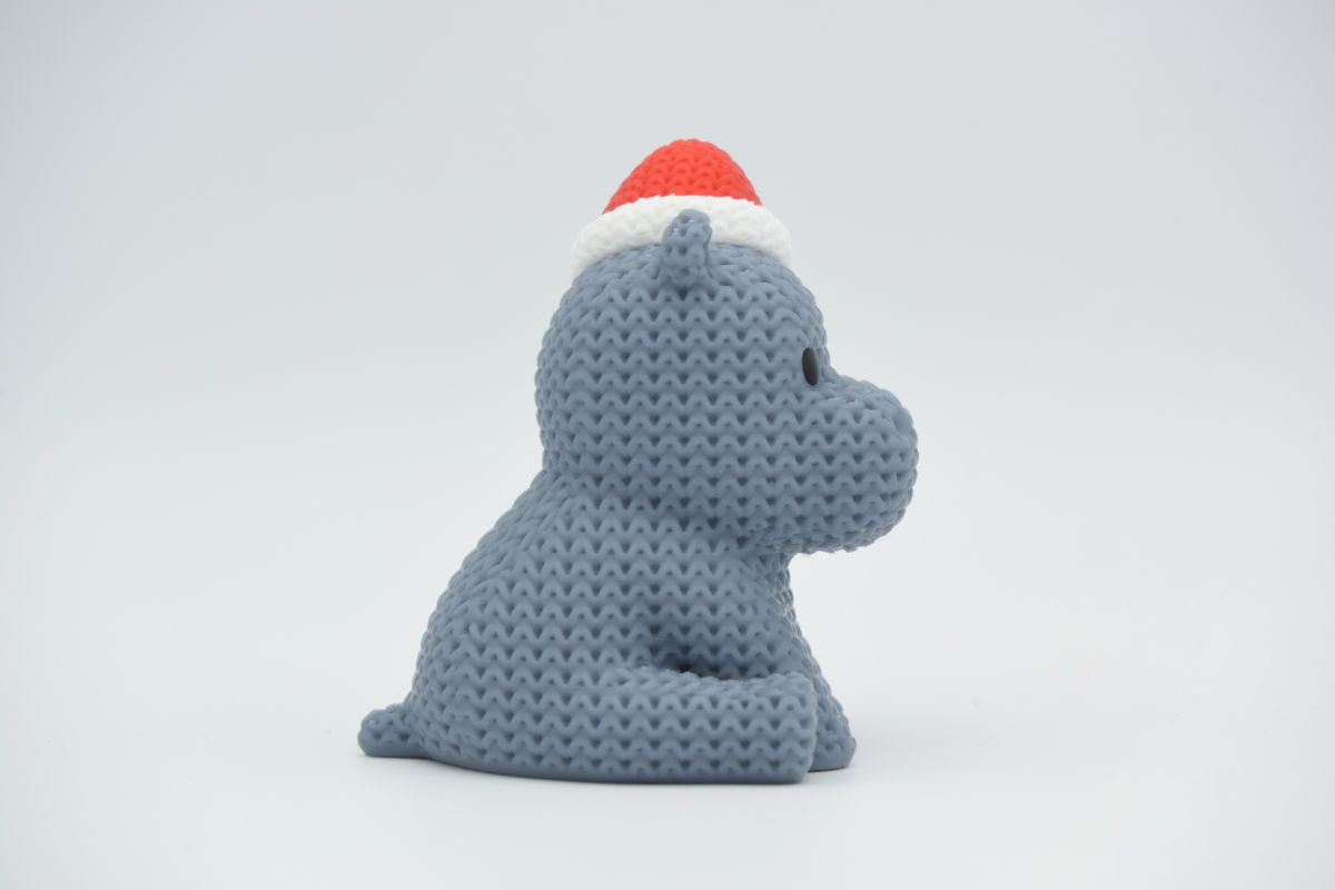 Knitted Hippo with Santa Hat — бегемот у шапці Санти
