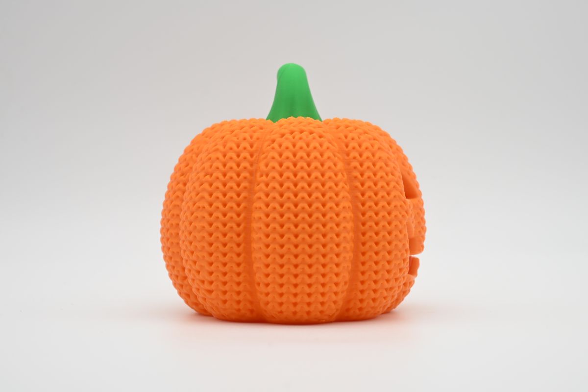 Knitted Pumpkin Jack-O-Lantern — гарбуз-ліхтар