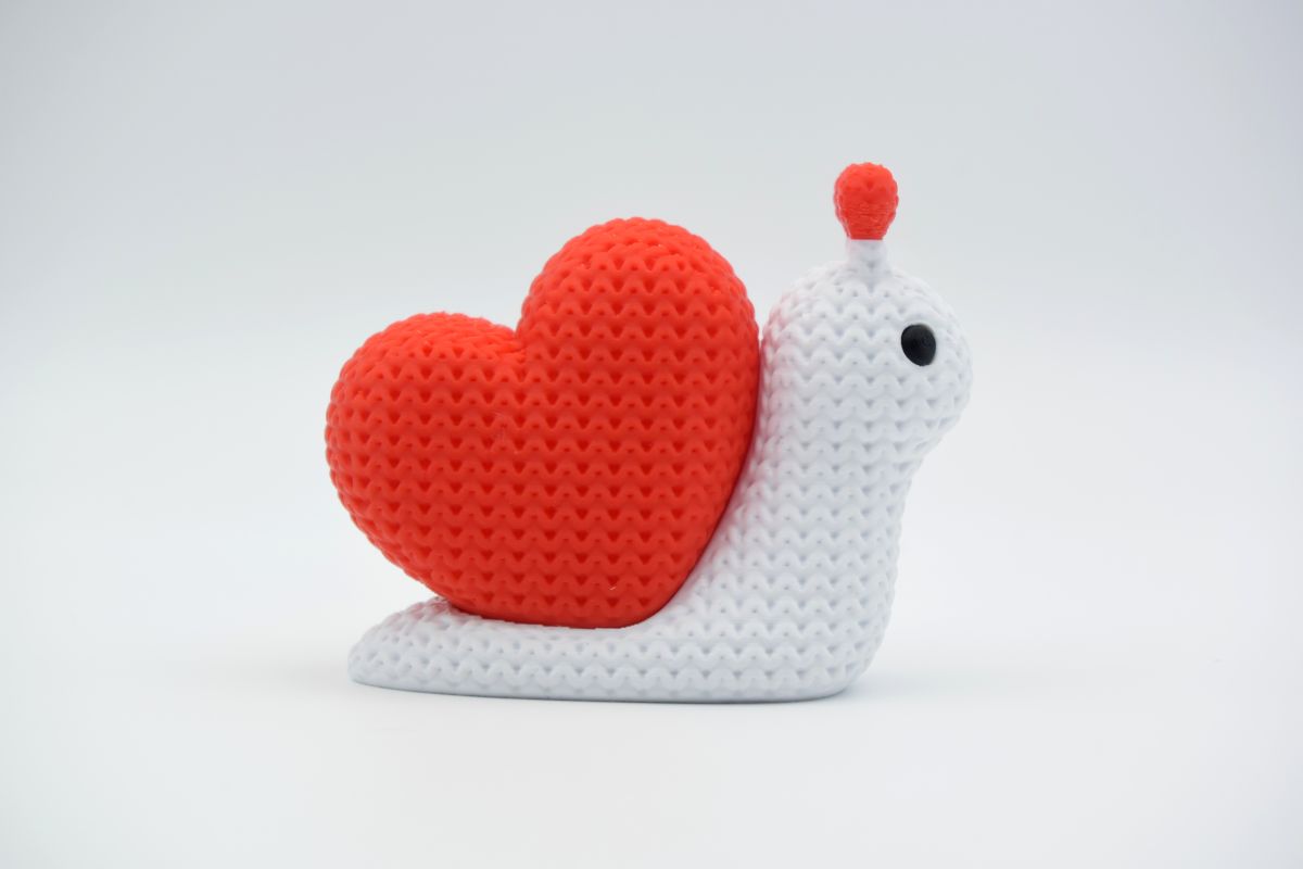 Knitted Valentine's Day Snail — валентинковий равлик