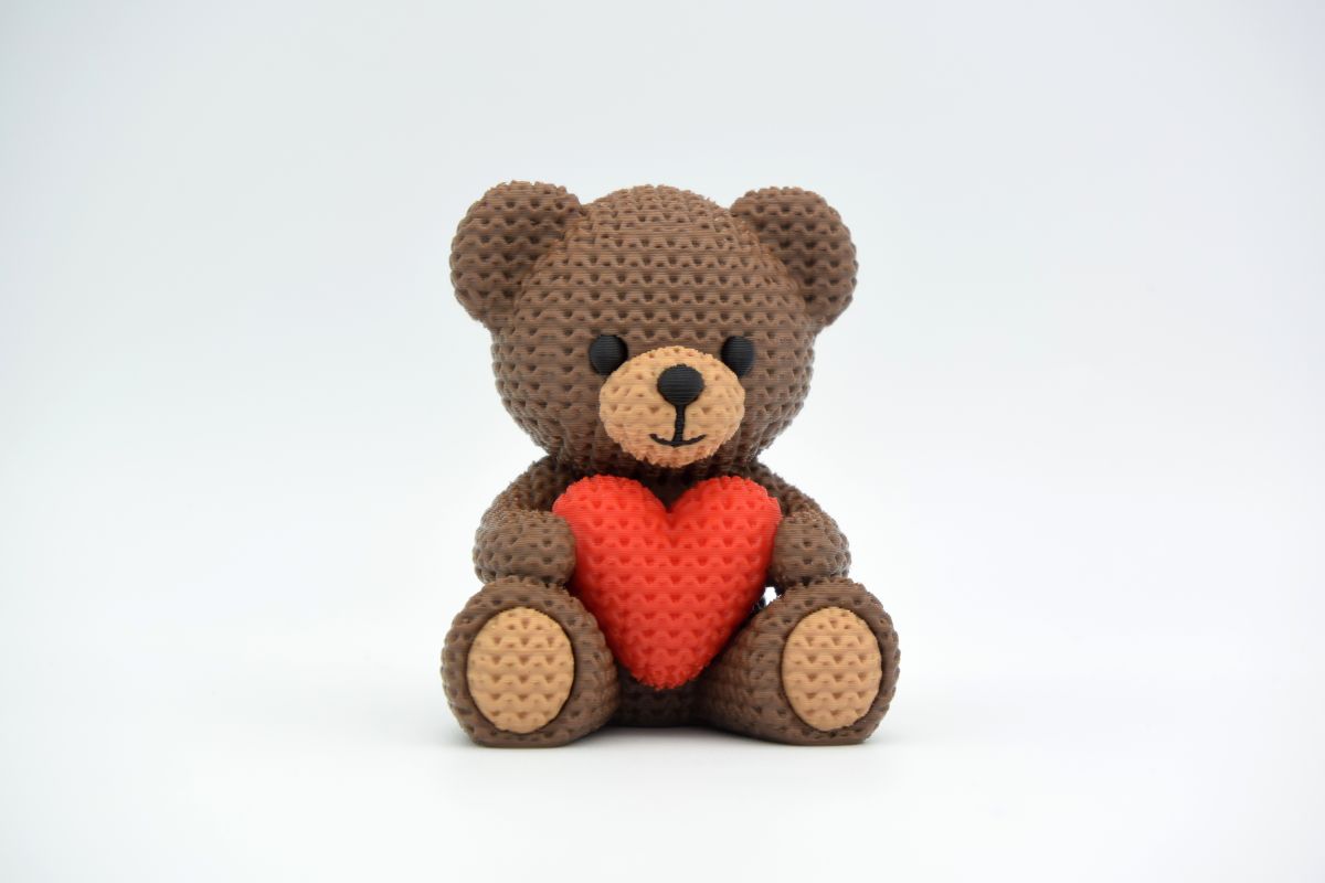 Knitted Valentine's Day Teddy Bear — валентинковий ведмедик